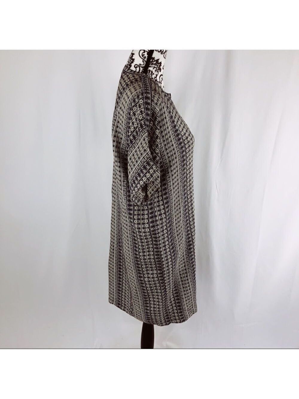 Vince Aztec Silk V-neck Shift Midi Dress - Picture 4 of 9